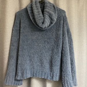 Oversized turtleneck soft sweater